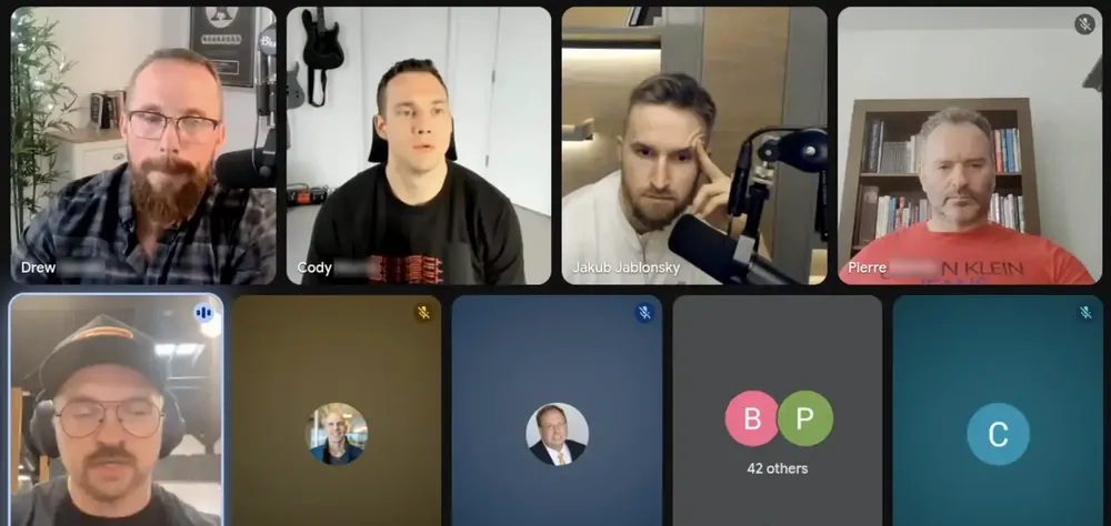 A live support call with Jakub and members, with 42 more people on the call
